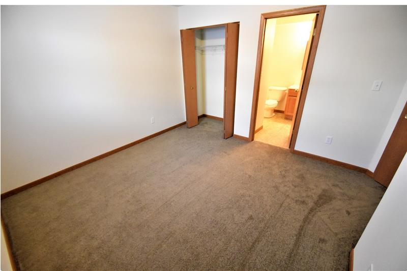 Lakeview Apartments Lakeville, IN